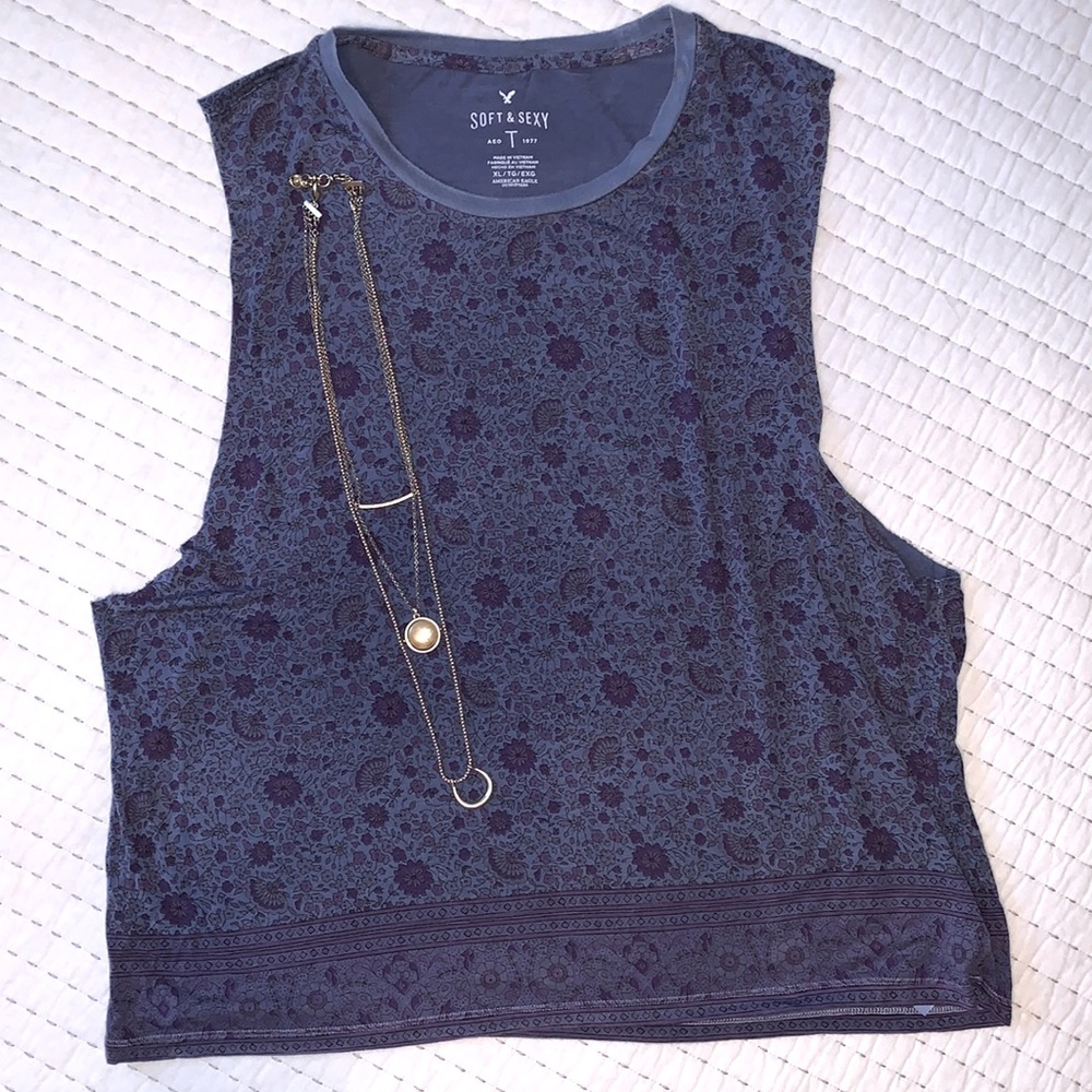 American Eagle Outfitters | Bohemian soft & sexy sleeveless tee